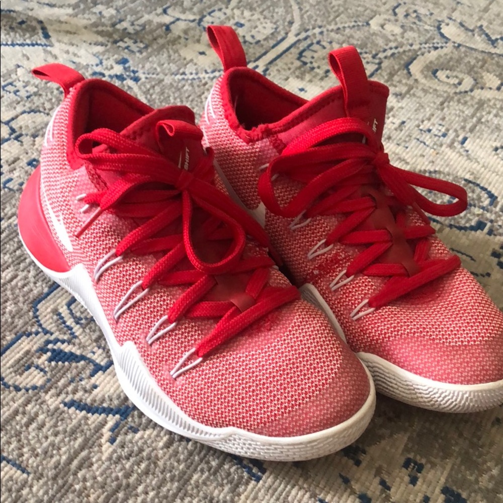 Boys Youth Nike basketball shoes